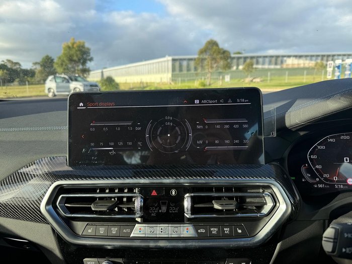 2025 BMW X4 M40i