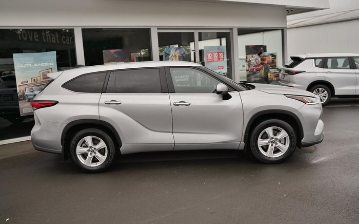 2022 Toyota Kluger GX