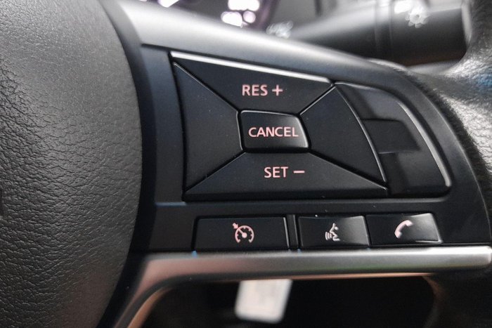 2021 Nissan Navara SL