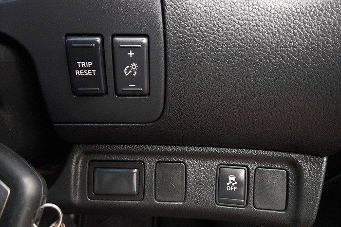 2021 Nissan Navara SL