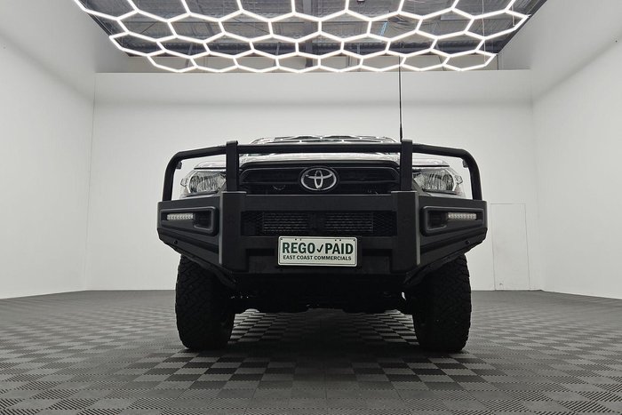 2023 Toyota Hilux SR
