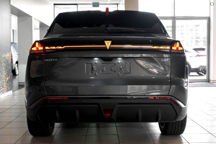 2025 Deepal S07