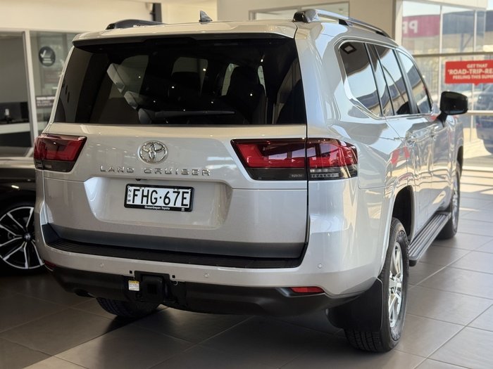 2024 Toyota Landcruiser VX