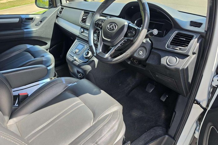 2021 LDV G10 + SV7C Blanc White