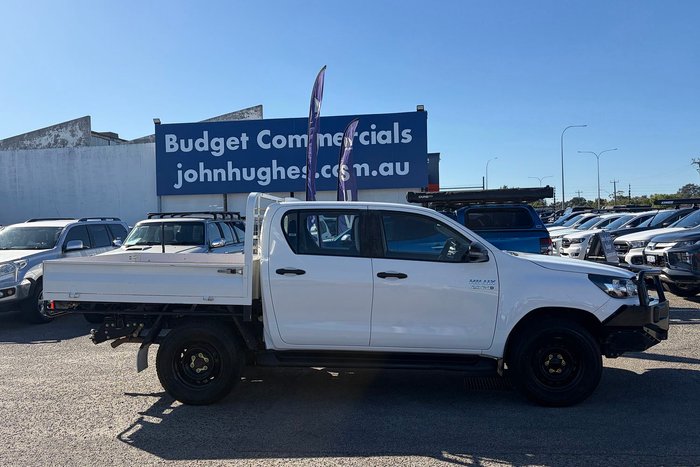 2022 Toyota Hilux SR