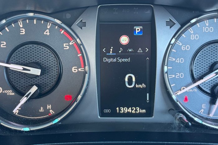2022 Toyota Hilux SR
