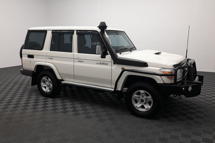 2022 Toyota Landcruiser GXL