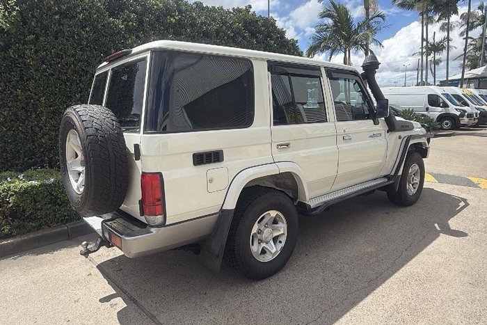 2022 Toyota Landcruiser GXL