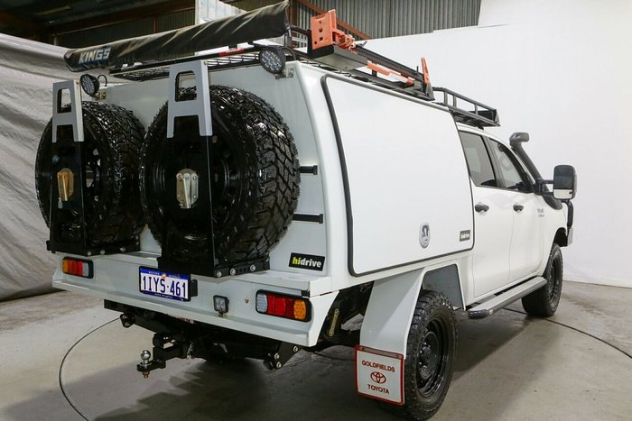 2020 Toyota Hilux SR5