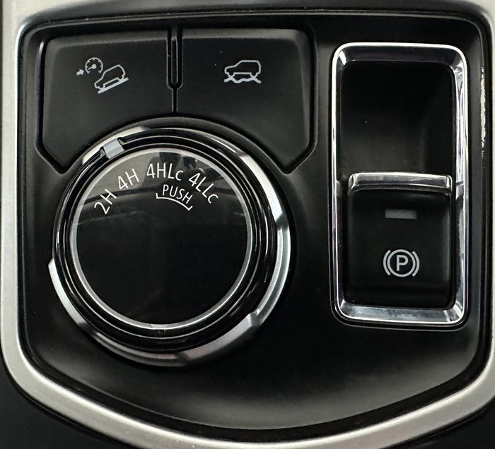 2016 Mitsubishi Pajero Sport GLS