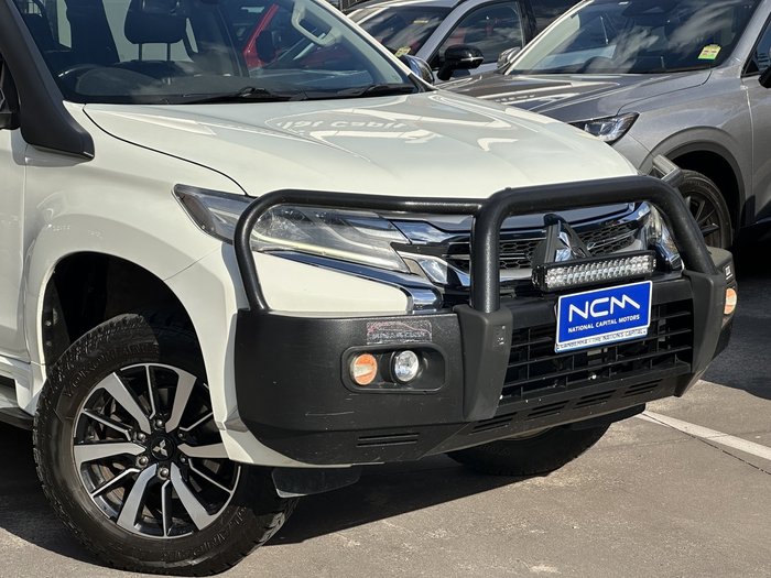 2016 Mitsubishi Pajero Sport GLS