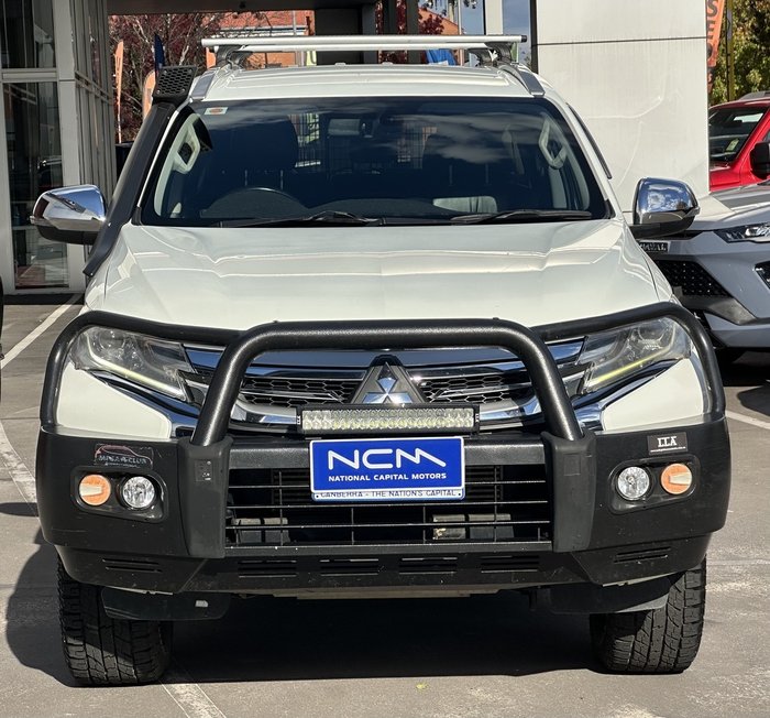 2016 Mitsubishi Pajero Sport GLS