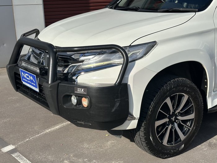 2016 Mitsubishi Pajero Sport GLS