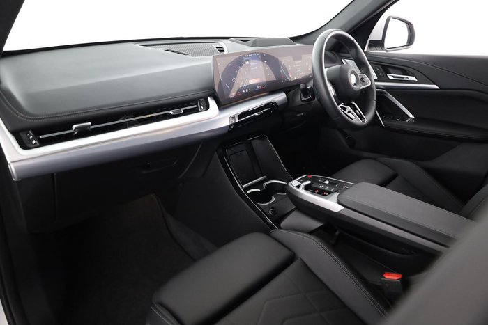 2025 BMW X1 xDrive20i M Sport