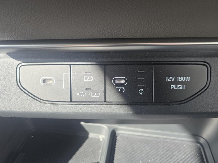 2024 Kia Carnival GT-Line Lite