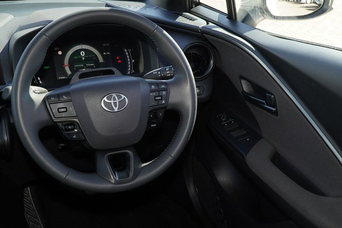 2024 Toyota C-HR GXL