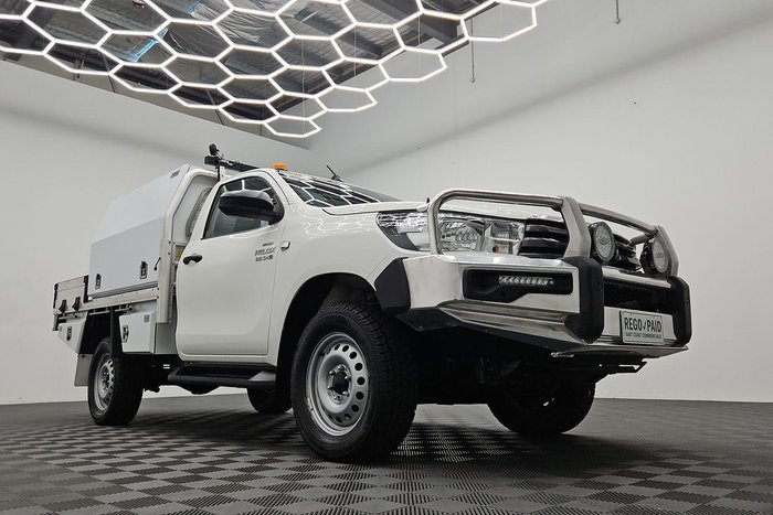 2020 Toyota Hilux SR