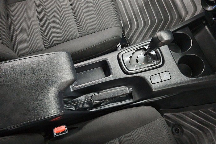 2020 Toyota Hilux SR