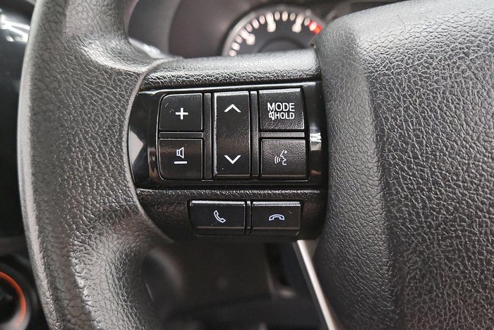 2020 Toyota Hilux SR