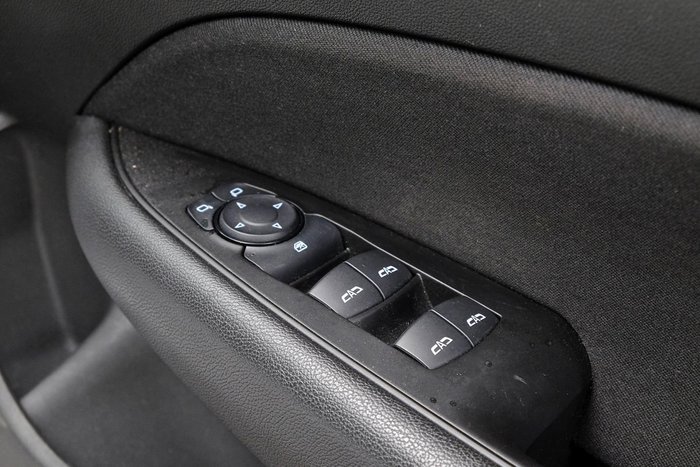 2019 Holden Commodore LT