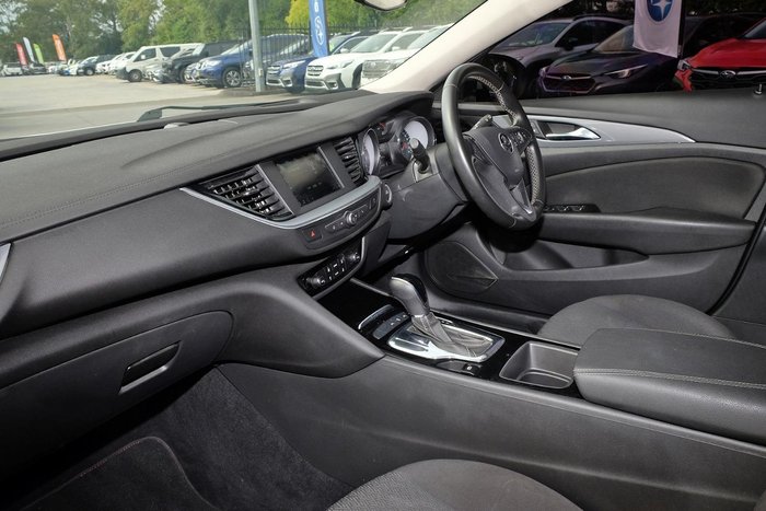 2019 Holden Commodore LT