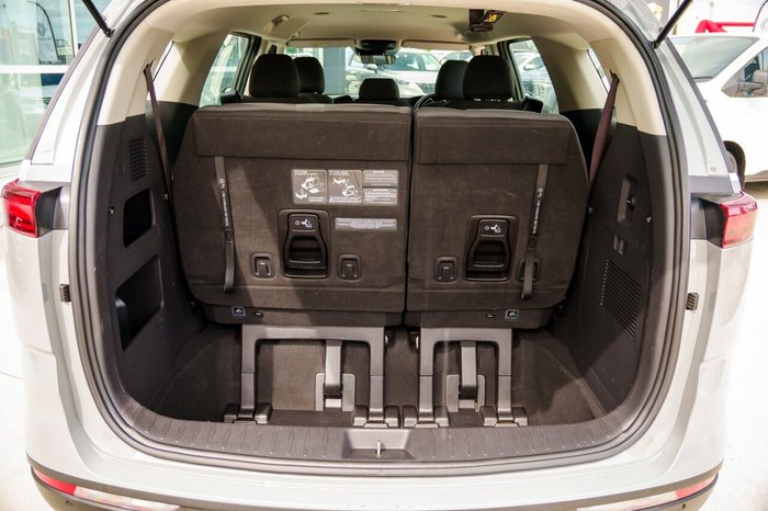 2022 Kia Carnival S