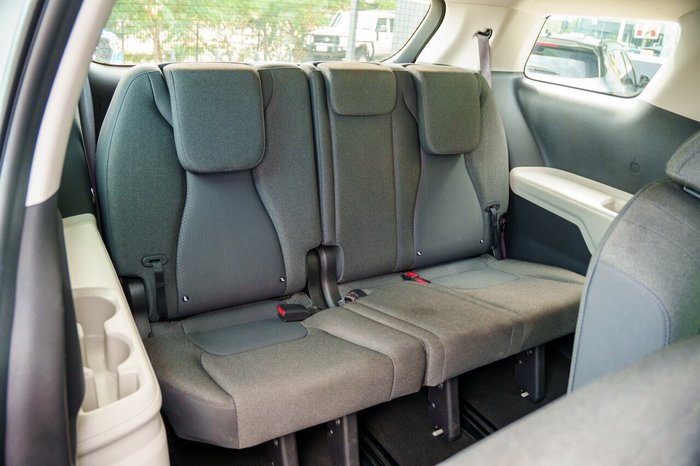 2022 Kia Carnival S