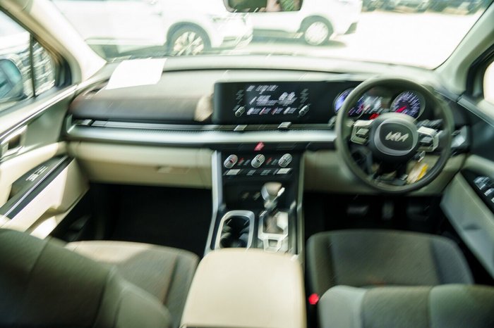 2023 Kia Carnival S