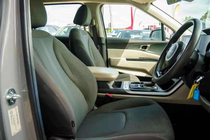 2023 Kia Carnival S