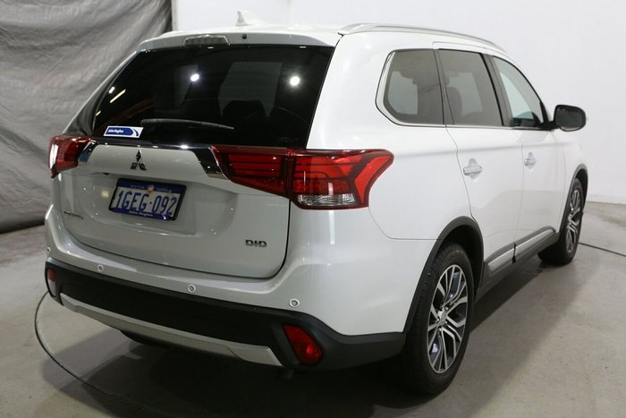 2016 Mitsubishi Outlander Exceed
