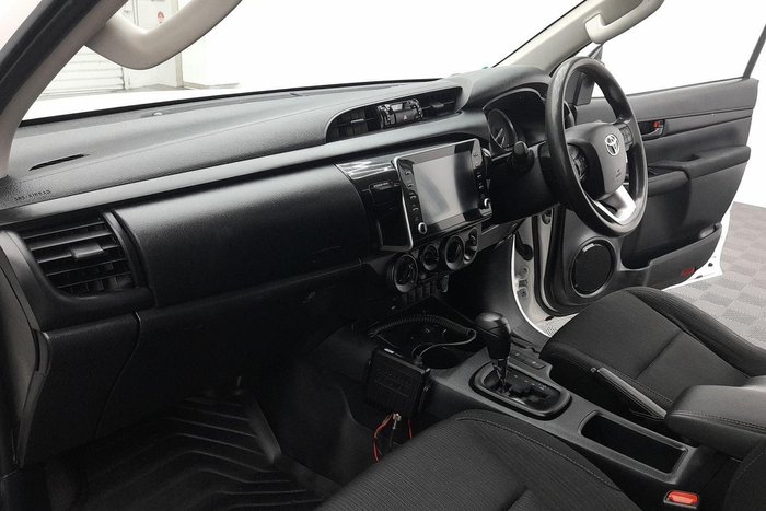 2021 Toyota Hilux SR