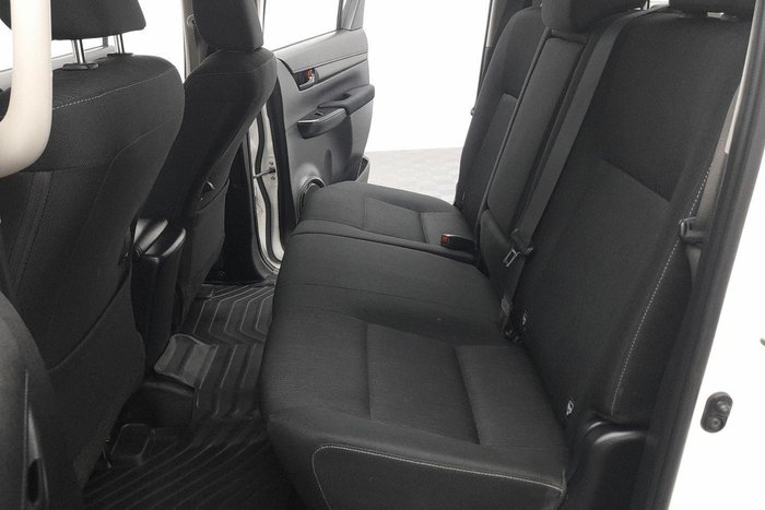 2021 Toyota Hilux SR