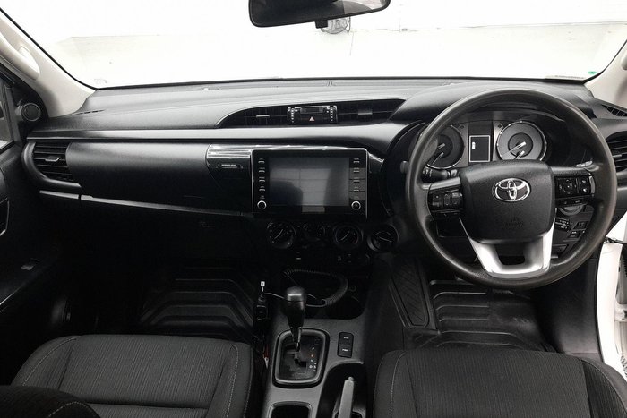 2021 Toyota Hilux SR