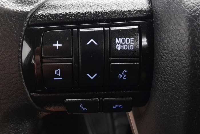 2021 Toyota Hilux SR