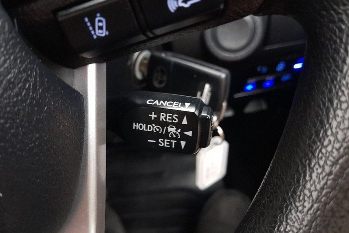 2021 Toyota Hilux SR