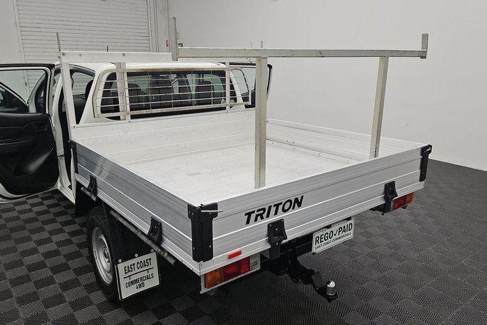 2022 Mitsubishi Triton GLX