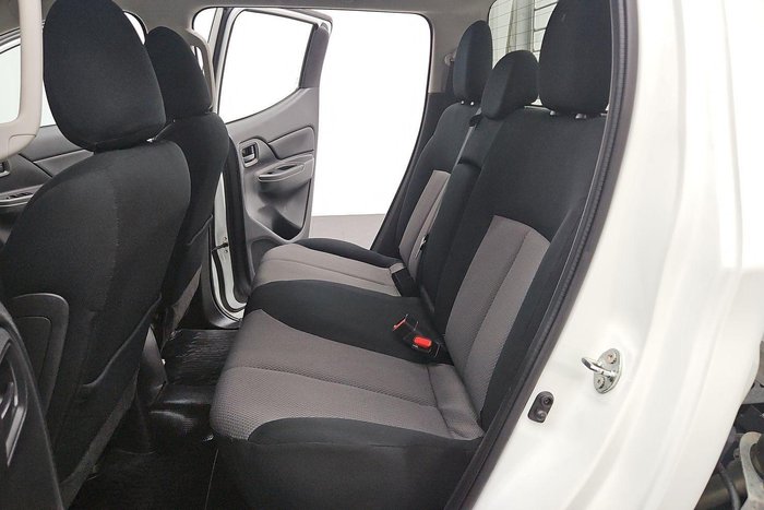 2022 Mitsubishi Triton GLX