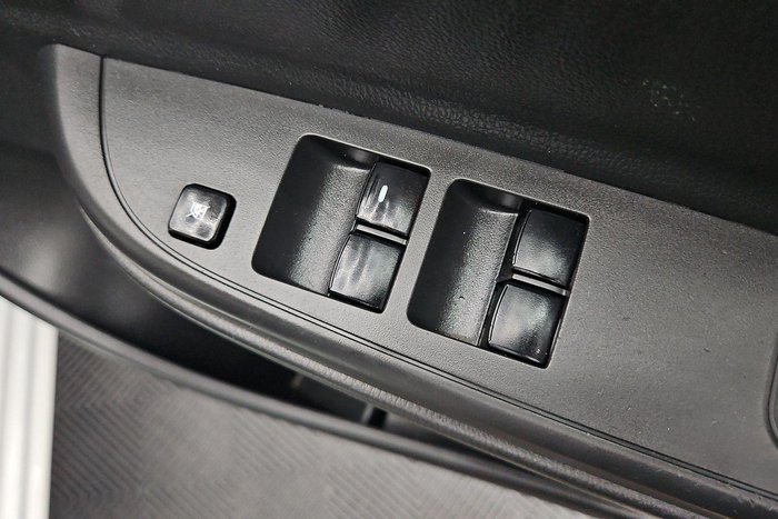 2022 Mitsubishi Triton GLX