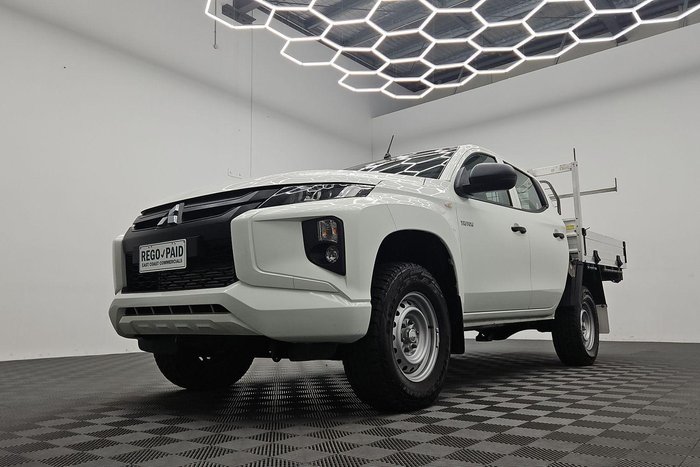 2022 Mitsubishi Triton GLX