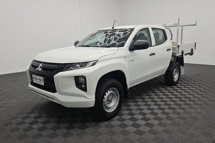 2022 Mitsubishi Triton GLX
