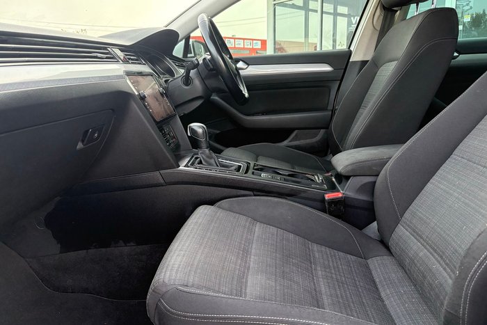 2022 Volkswagen Passat 140TSI Business