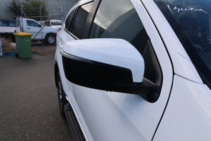 2024 Isuzu MU-X LS-U