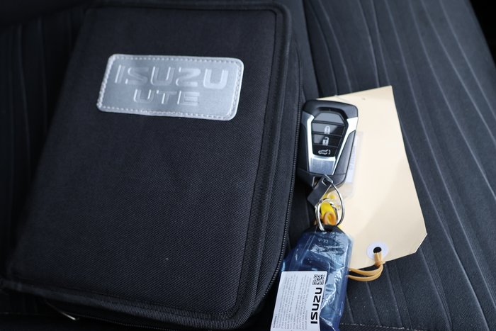 2024 Isuzu MU-X LS-U