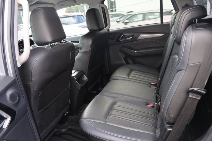 2021 Isuzu MU-X LS-T