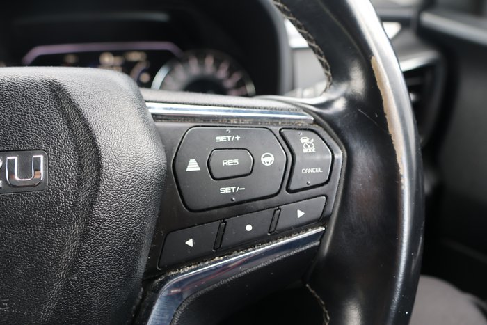 2021 Isuzu MU-X LS-T