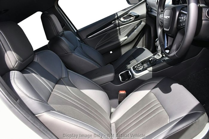 2026 Isuzu MU-X LS-T
