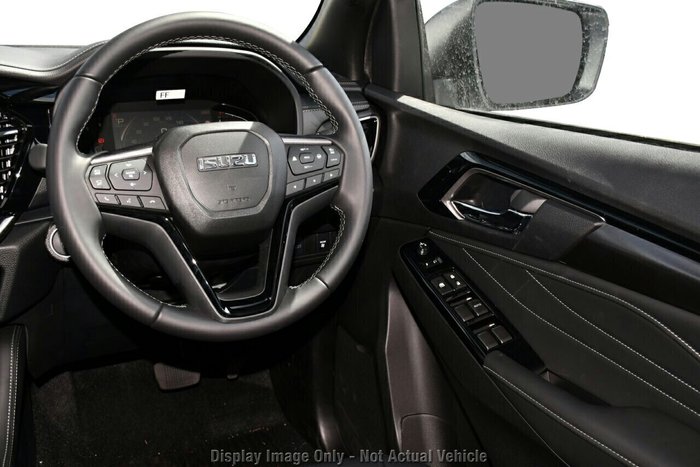 2026 Isuzu MU-X LS-T