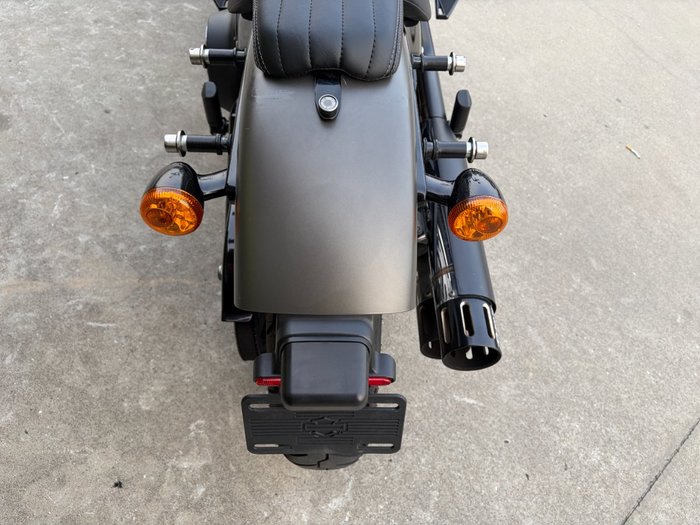 2018 HARLEY-DAVIDSON FXBB STREET BOB Grey