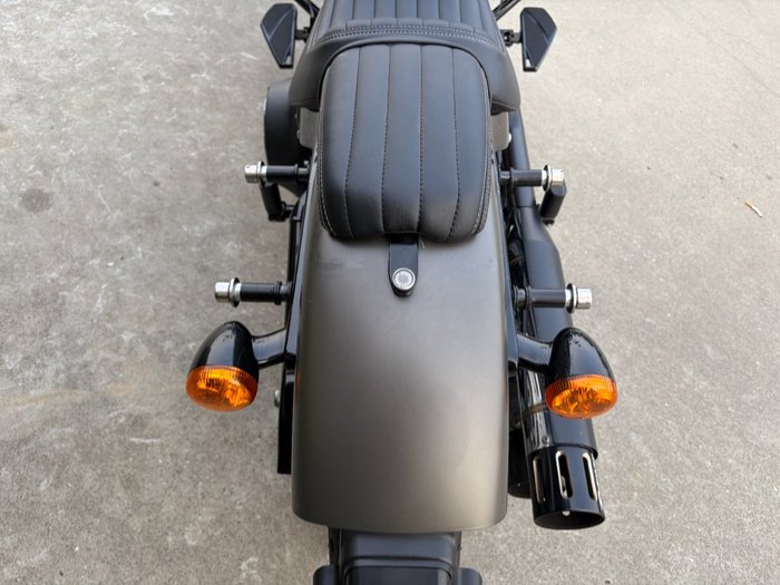 2018 HARLEY-DAVIDSON FXBB STREET BOB Grey