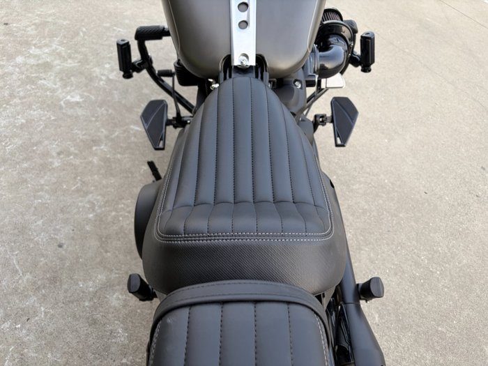 2018 HARLEY-DAVIDSON FXBB STREET BOB Grey